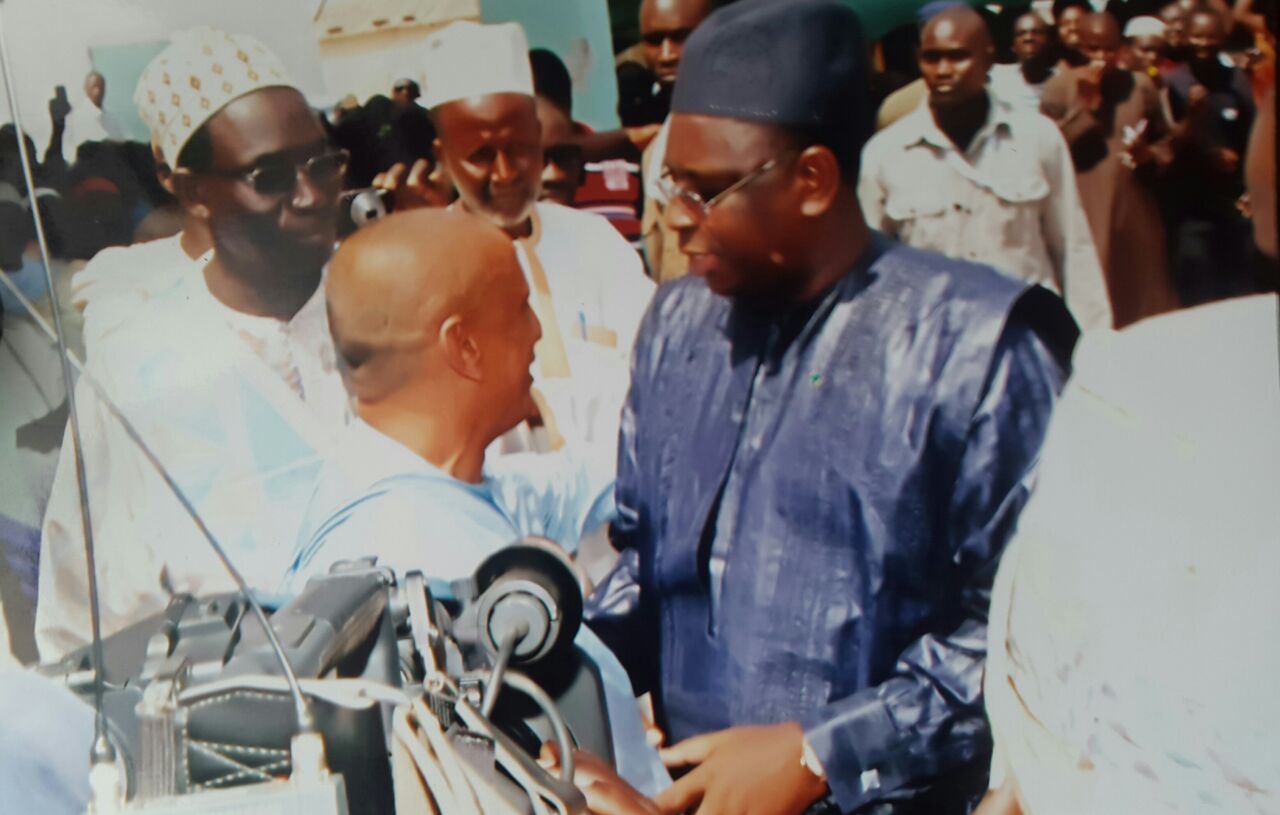 Serigne Abdoulaye Niass petit-fils de Cheikhal Islam: "Pourquoi le Pr Macky Sall a pris le temps de s'arrêter pour me parler (...) Ce que le Pr a fait dans le Saloum, particulièrement pour Médina (...)"