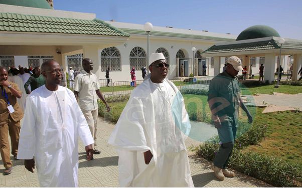 A Tivaouane, le président Macky Sall a inauguré la Résidence El Hadji Mansour Sy, un centre réservé à l’accueil des pèlerins