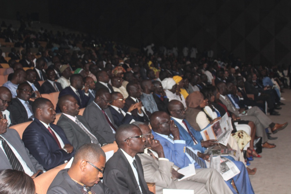 cérémonie de lancement des travaux du TER par le Président de la république M. Macky Sall au Centre International de Conférence Abdou Diouf de Diamniadio