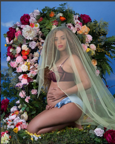 Beyoncé enceinte, la star annonce qu'elle attend des jumeaux 