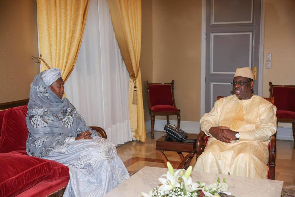 Macky Sall et la vice-présidente de la Gambie, Fatoumata Jallow Tambajang 