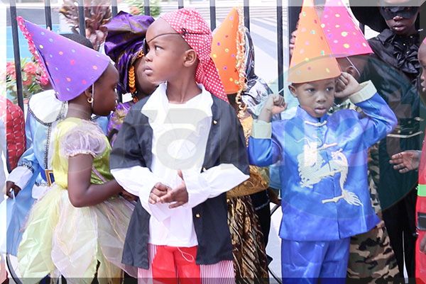 (Images) Mardi gras célébré par toute la communauté sénégalaise