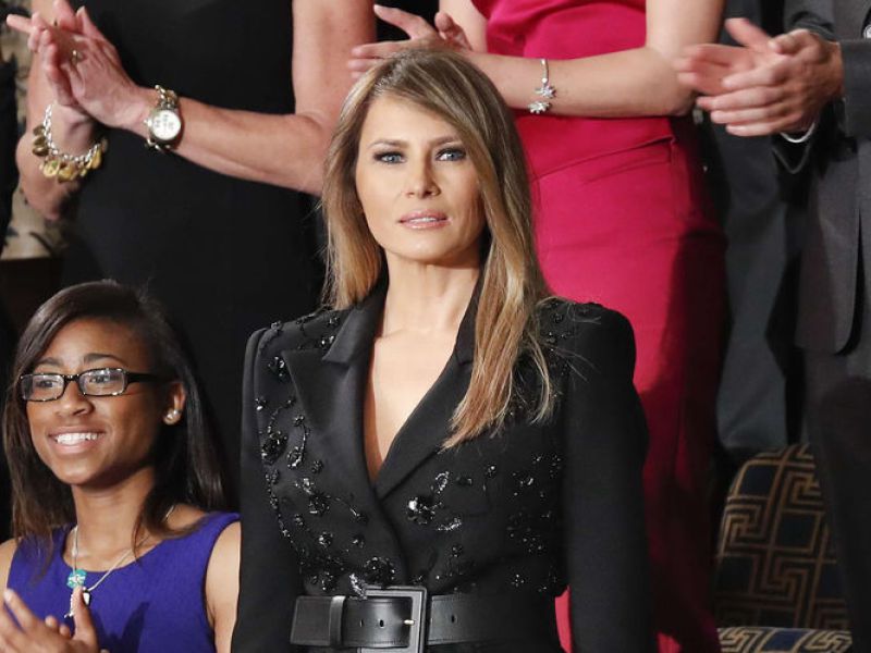 Melania Trump fortement critiquée pour sa tenue…