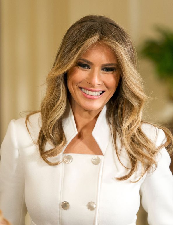 Le premier portrait de Melania Trump en First Lady provoque un tollé sur la toile !