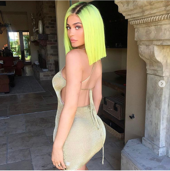 Kylie Jenner dévoile sa nouvelle coupe de cheveux pour Coachella 2017