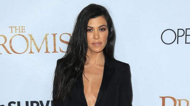 Kourtney Kardashian sort avec un beau gosse (et il est français)