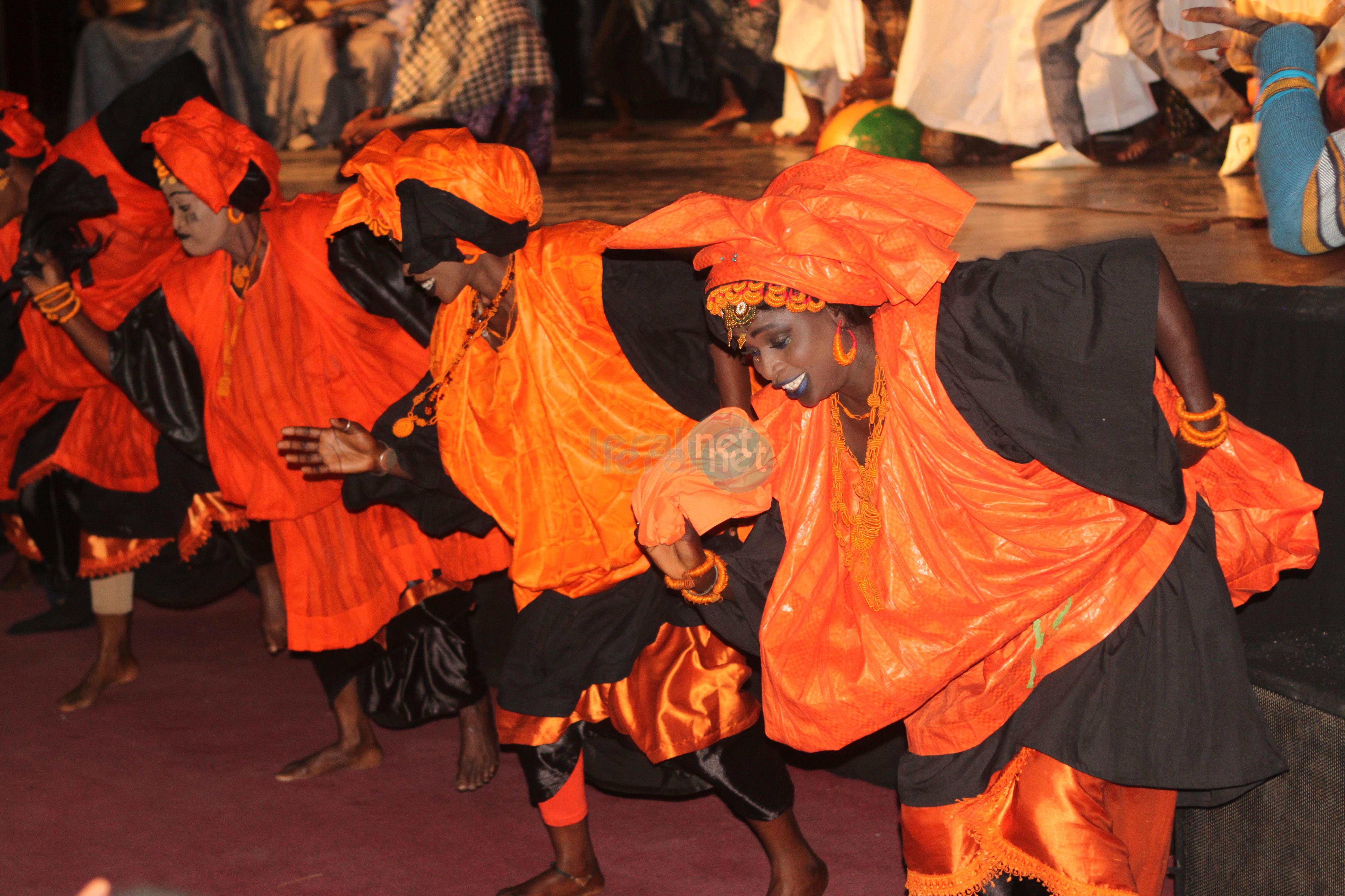 Les Lébous en pays Waalo Waalo, la danse du Dagagne combinée au Ndawrabine a été servie au public de Sorano