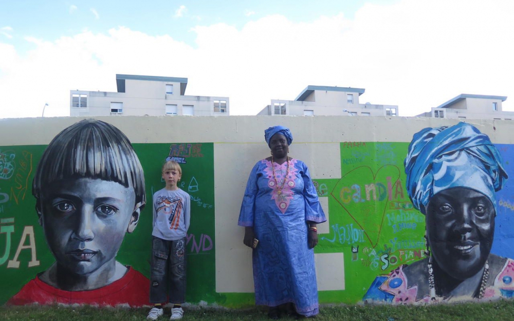 Créteil : neuf habitants du Mont-Mesly découvrent leurs visages sur un mur