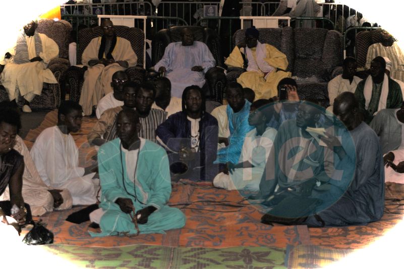 Les disciples de Serigne Touba ont célébré l'édition 2017 du "LEYLATOUL KHADR’’, à la mosquée Massalikoul Djinane 