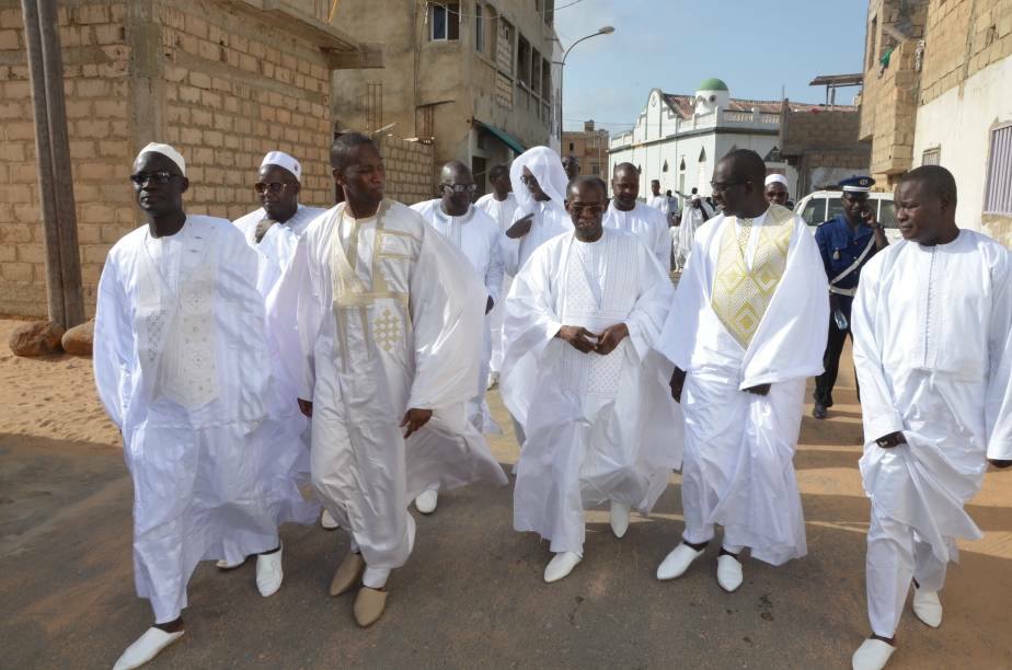 Photos: Le ministre Abdoulaye Diouf Sarr en mode Tabaski, à Yoff Layene