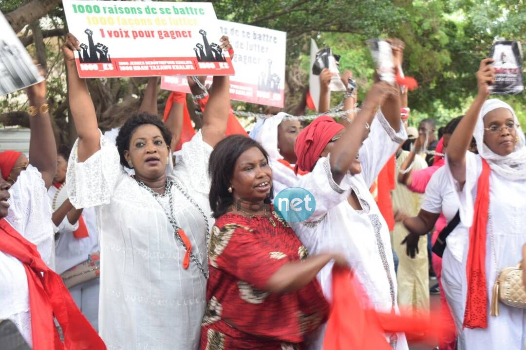 (13 Photos) Les partisans de khalifa Sall devant l'Assemblée nationale