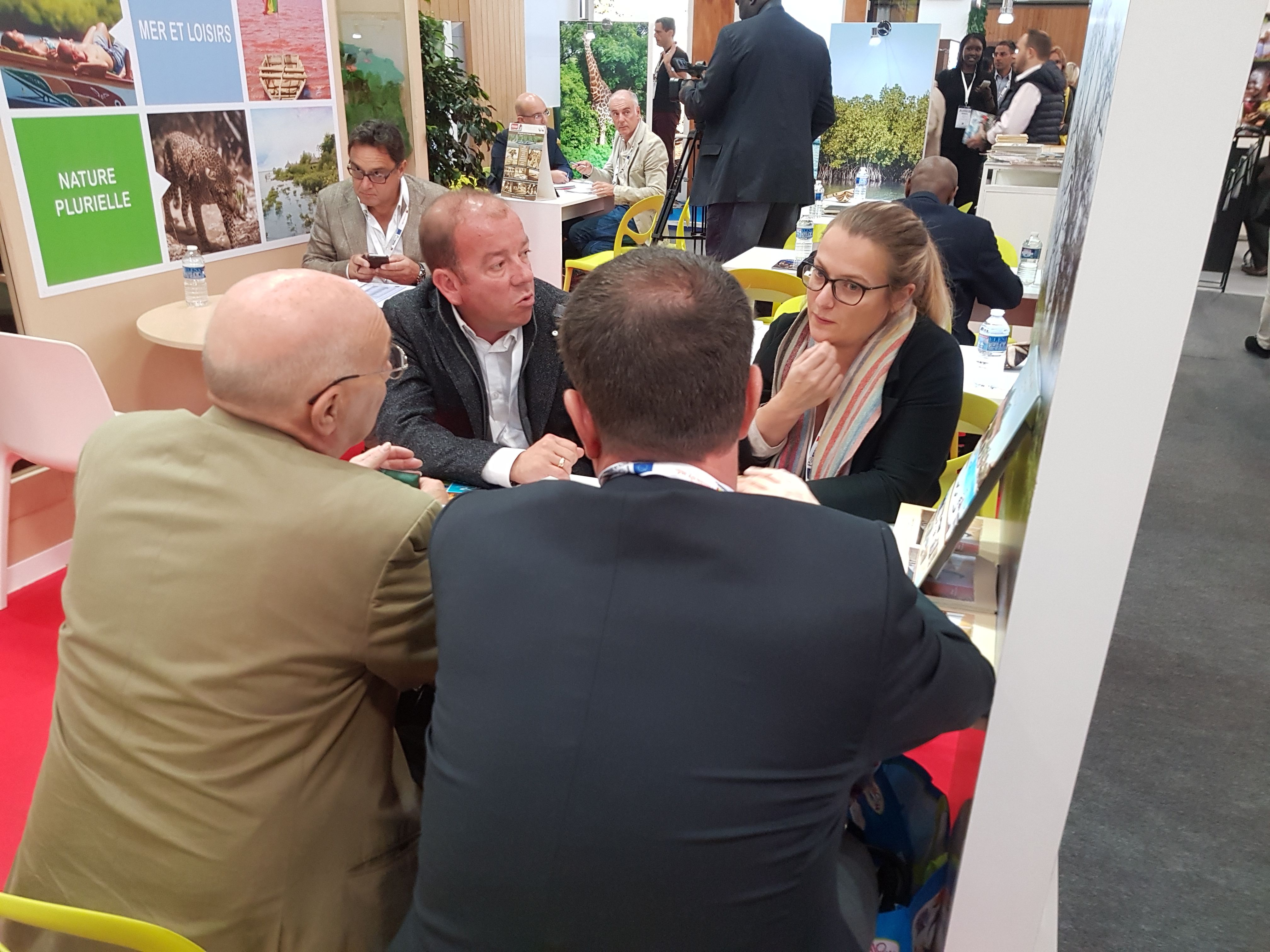 Photos : Eric Philibert et Bertrand Touly (Lamantin Beach) au Salon du tourisme IFTM Top Resa à Paris, pour vendre la destination Sénégal