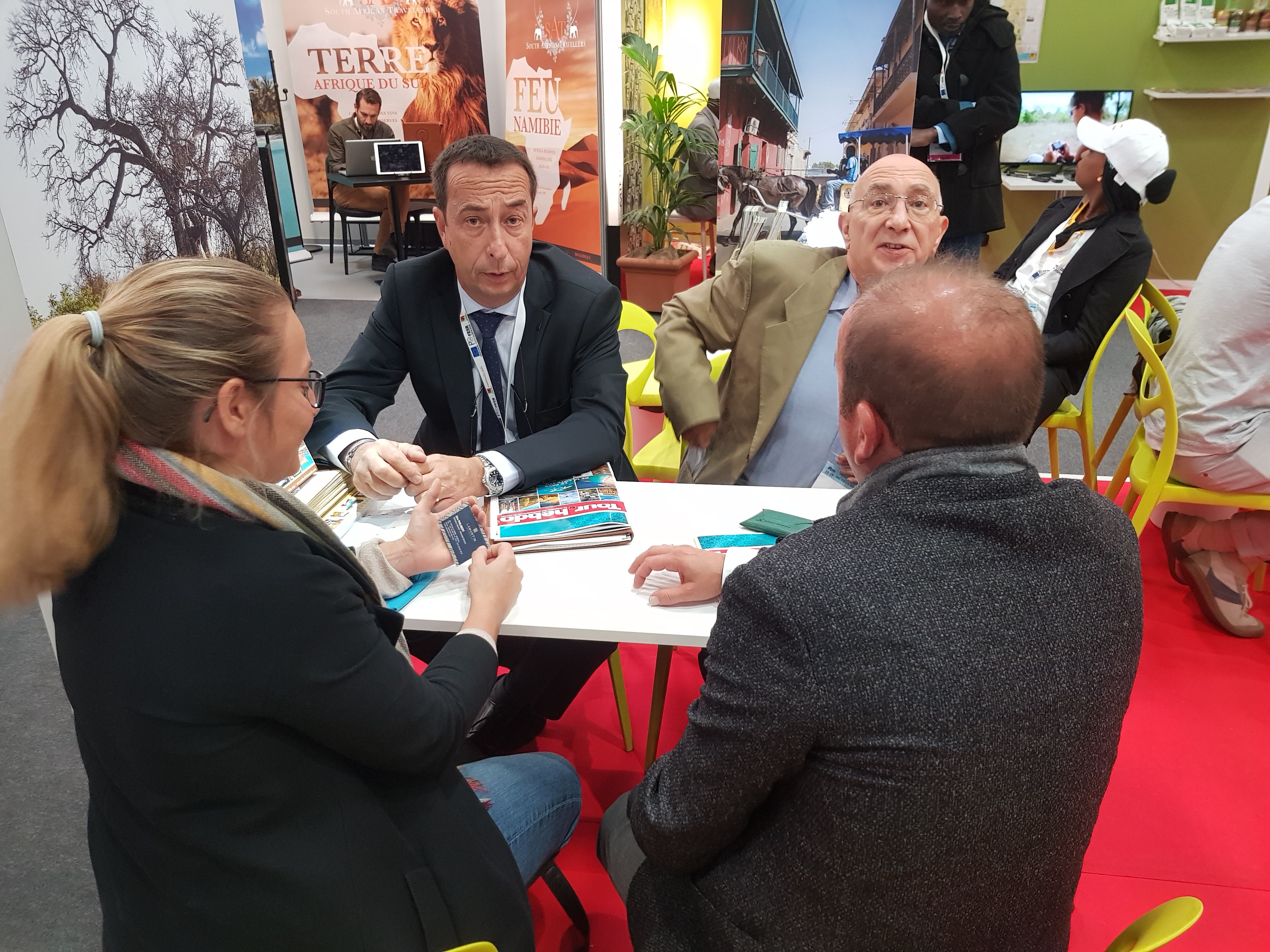 Photos : Eric Philibert et Bertrand Touly (Lamantin Beach) au Salon du tourisme IFTM Top Resa à Paris, pour vendre la destination Sénégal