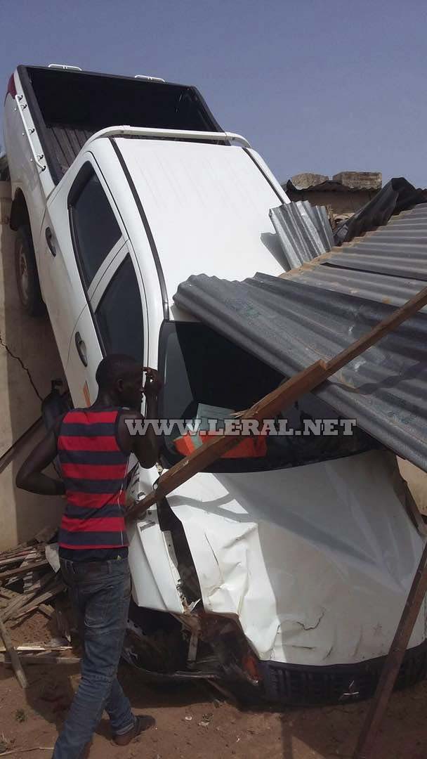 Images: Accident spectaculaire à Ngabou, à environ 15 km de Touba,