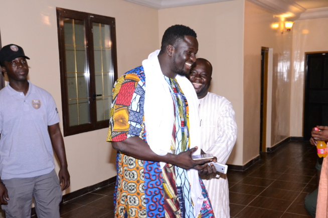 Photos : KHELCOM 2017: Arrivée de Cheikh Amar et sa délégation dans sa résidence à Touba pour les récoltes des champs de Serigne Saliou