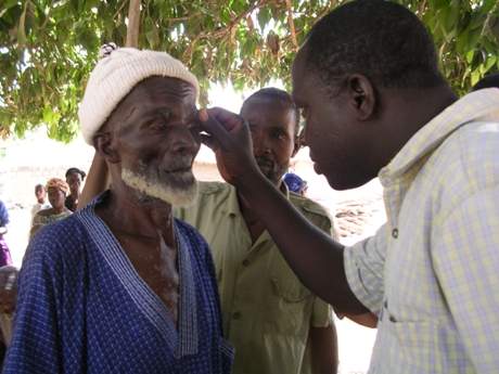 Au Sénégal, il y a de 570000 malvoyants dont 165 000 aveugles (Médecin)