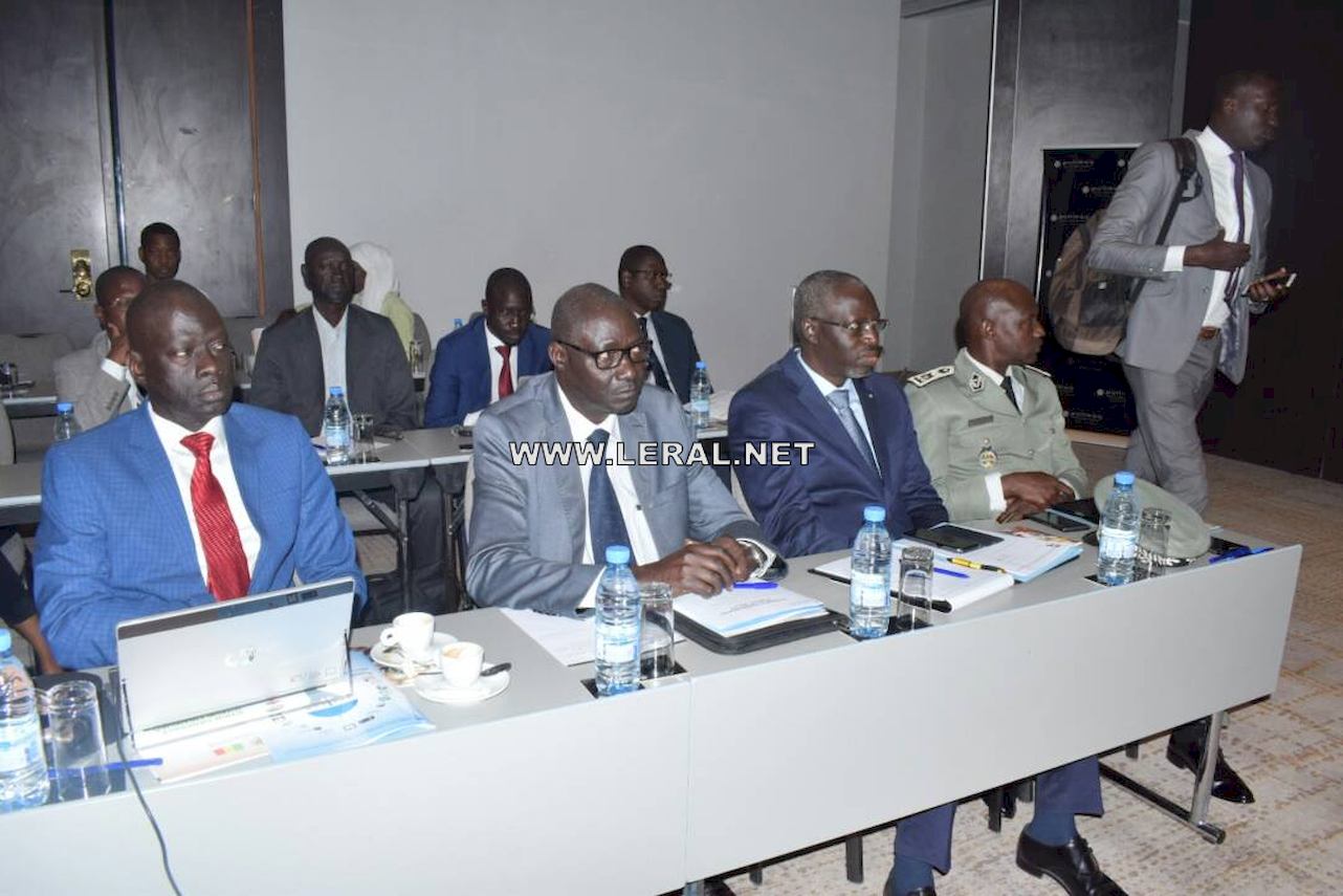 Les images de la rencontre avec les acteurs des système financiers décentralisés en présence de M. Amadou Ba, ministre de l'Economie, des Finances et du Plan