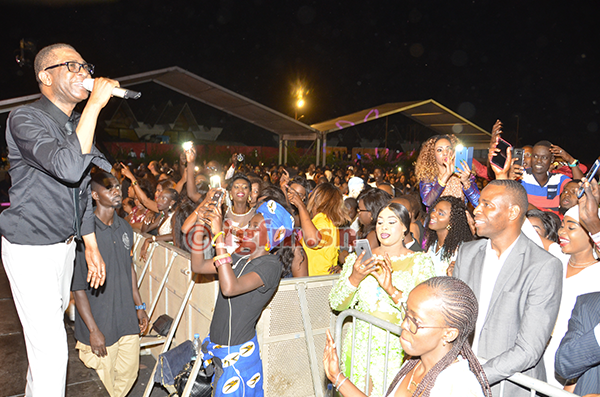 Photos et vidéos : le Grand bal de Youssou Ndour au CICES