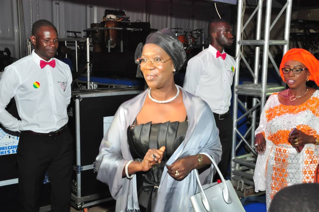 21 Photos : Nuit de l'Émergence "feusseul ligueyou" président Macky Sall des femmes de Benno de la région de thies