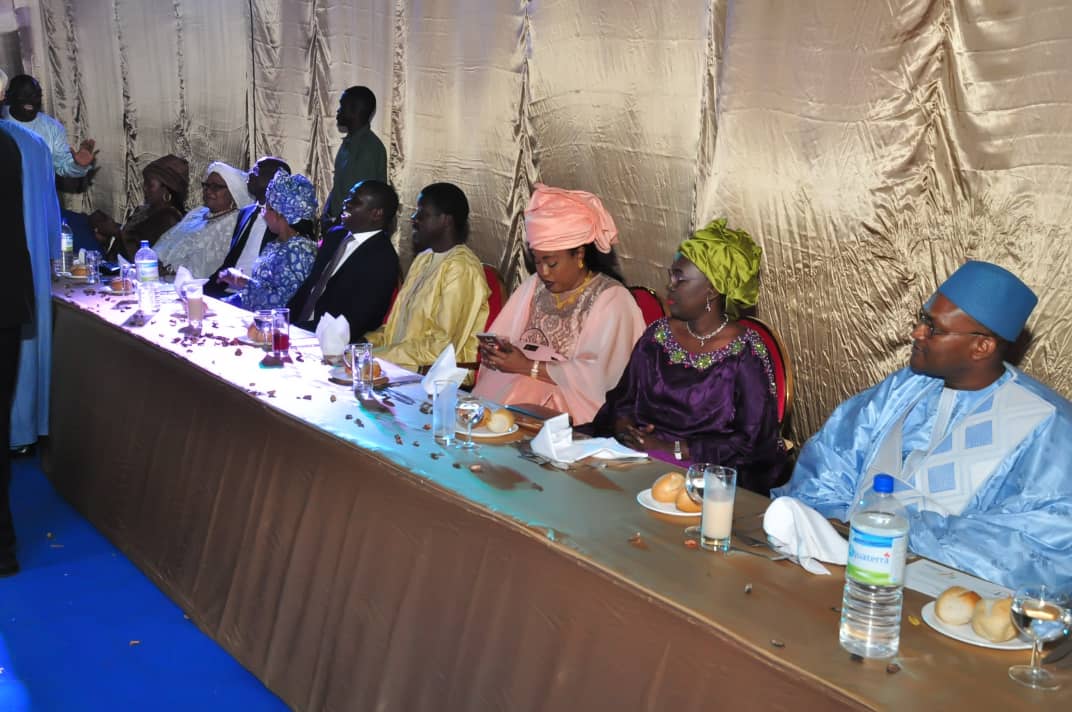 21 Photos : Nuit de l'Émergence "feusseul ligueyou" président Macky Sall des femmes de Benno de la région de thies