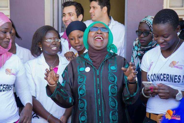 Le Ladies CLub avec sa fondatrice Oumy Ndour (à gauche) est engagé dans des actions de sensibilisation contre les cancers féminins, ici à l’hôpital Aristide Le Dantec en 2017.