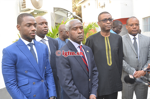 PHOTOS - Visite de l’Ambassadeur des Etats-Unis à Youssou Ndour : « Je suis venu voir une personnalité éminente, connue à travers le monde »