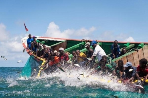 Chavirement d’une pirogue à Djifère: un mort et deux disparus