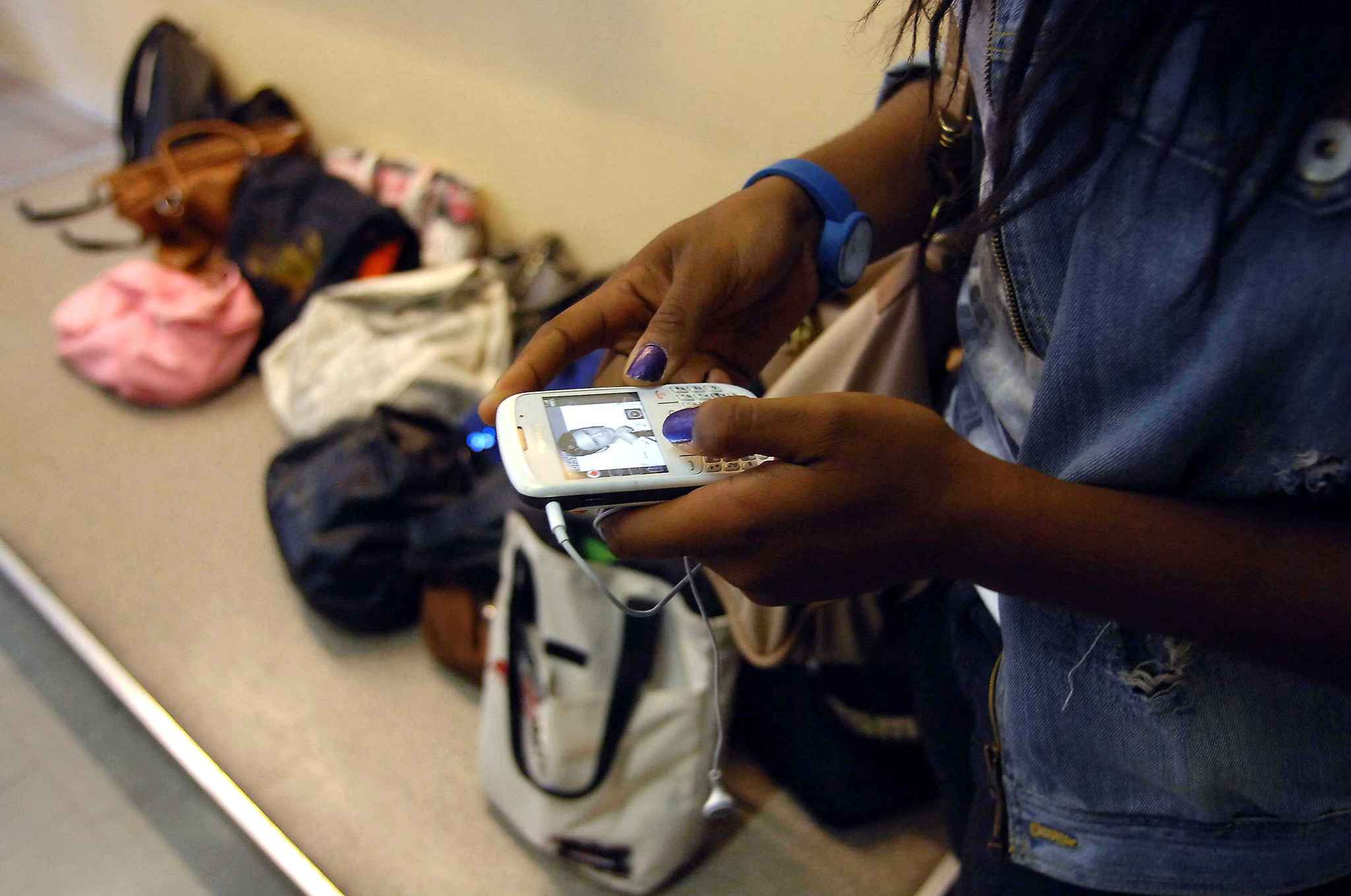 Bac 2019 : 31 téléphones portables récupérés au centre d’examen de l’école Sacré-Cœur