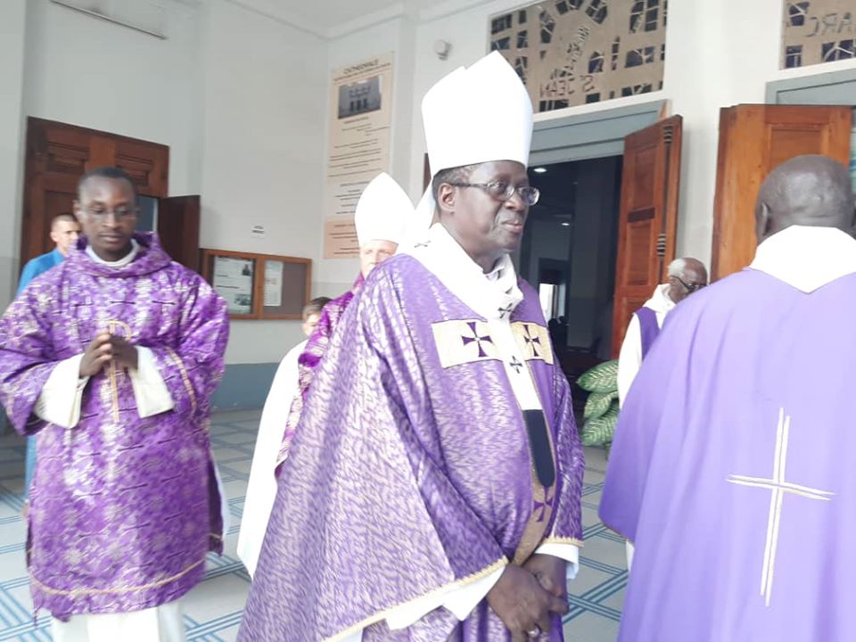 Funérailles de Colette Senghor : les images de la messe de requiem à la cathédrale Dakar