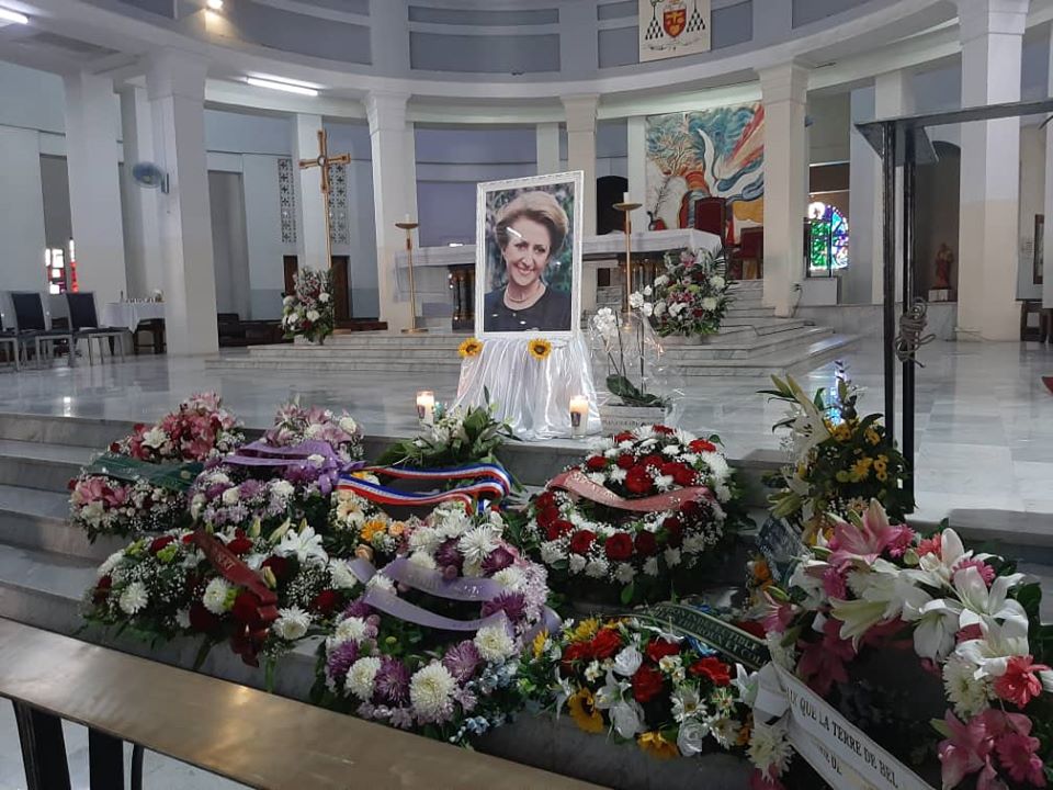 Funérailles de Colette Senghor : les images de la messe de requiem à la cathédrale Dakar