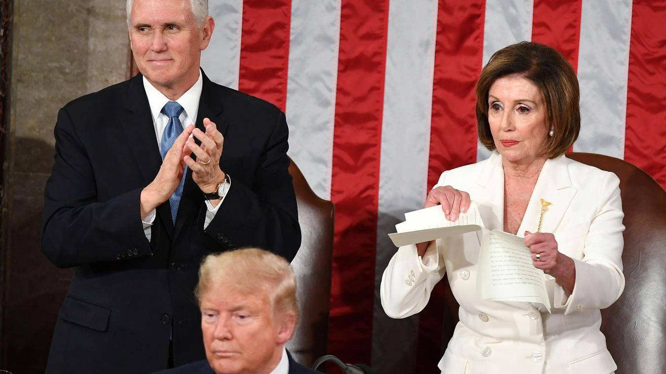 Etats Unis: Trump refuse de serrer la main de Pelosi, elle déchire son discours