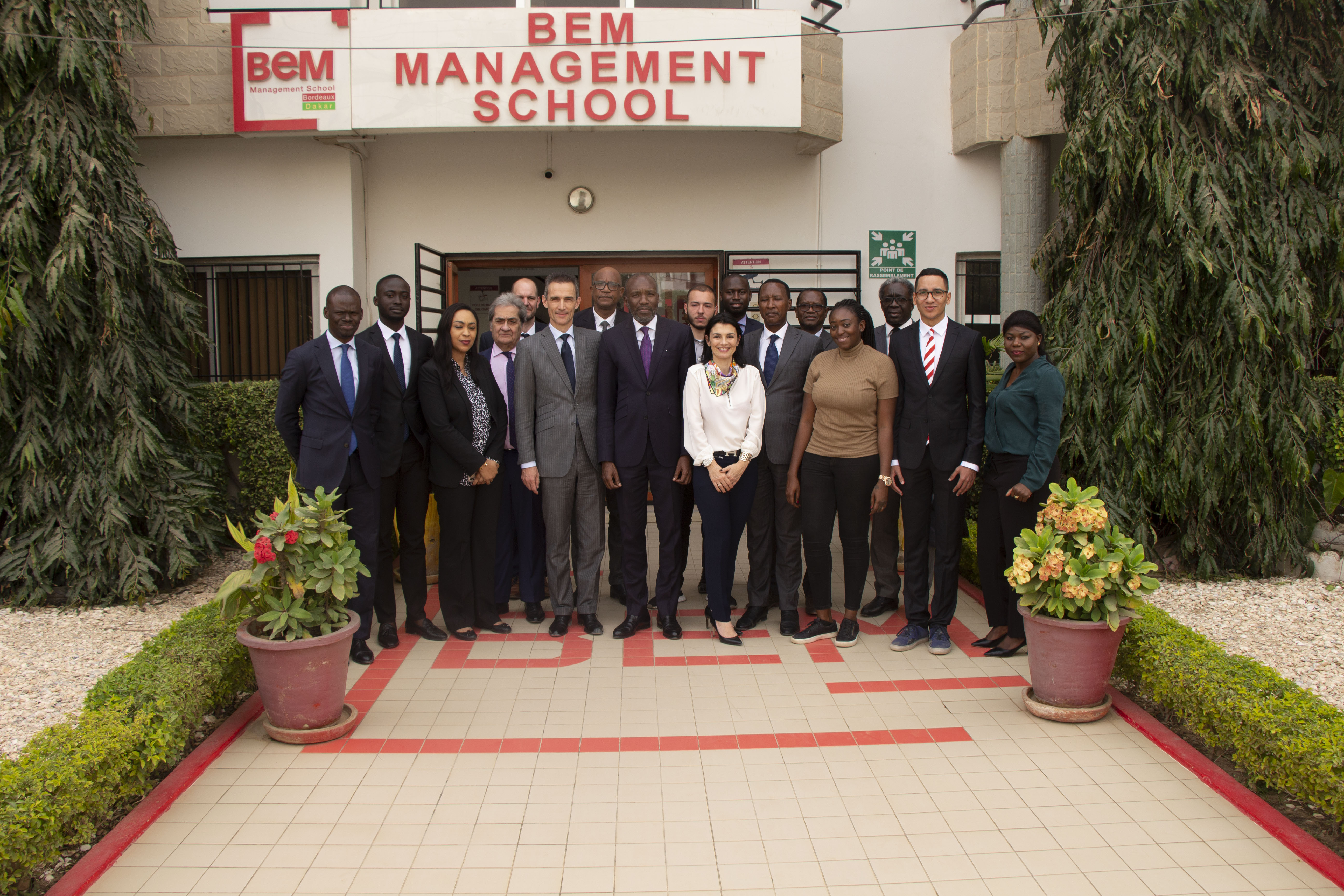 Visite de l’Ambassadeur de France Philippe Lalliot à BEM-Dakar