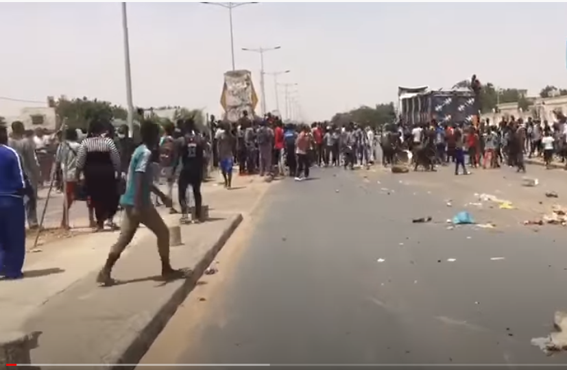 Touba : De violentes échauffourées opposent chauffeurs et forces de l’ordre !