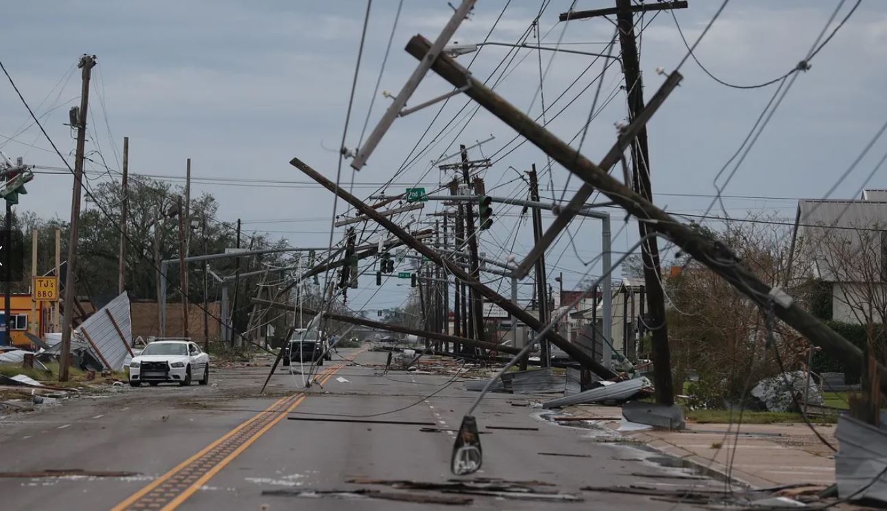 EN IMAGES - Ouragan Laura : des dégâts considérables mais moins que redoutés