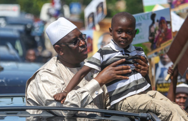 Série mortelle de l’émigration clandestine et des accidents : la profonde compassion et les condoléances du président Macky Sall