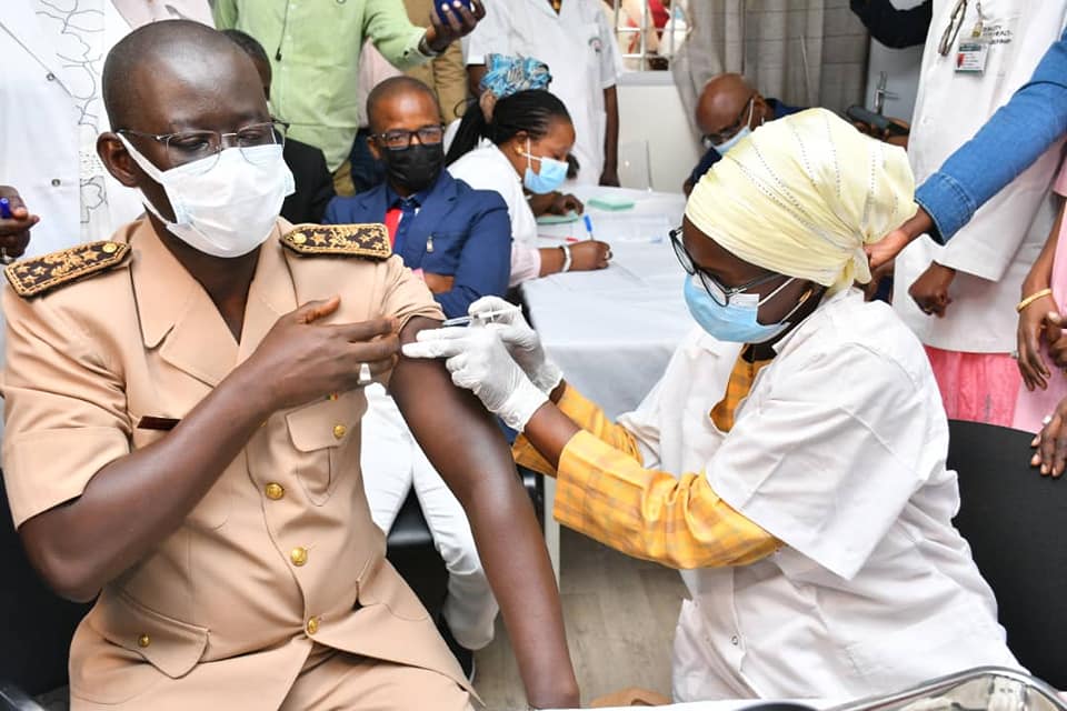 Lancement régional de la vaccination contre la Covid-19 à Nabil Choucair par le Gouverneur de Dakar (Photos)