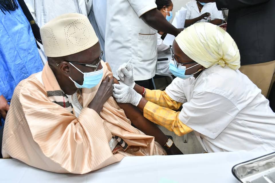 Lancement régional de la vaccination contre la Covid-19 à Nabil Choucair par le Gouverneur de Dakar (Photos)