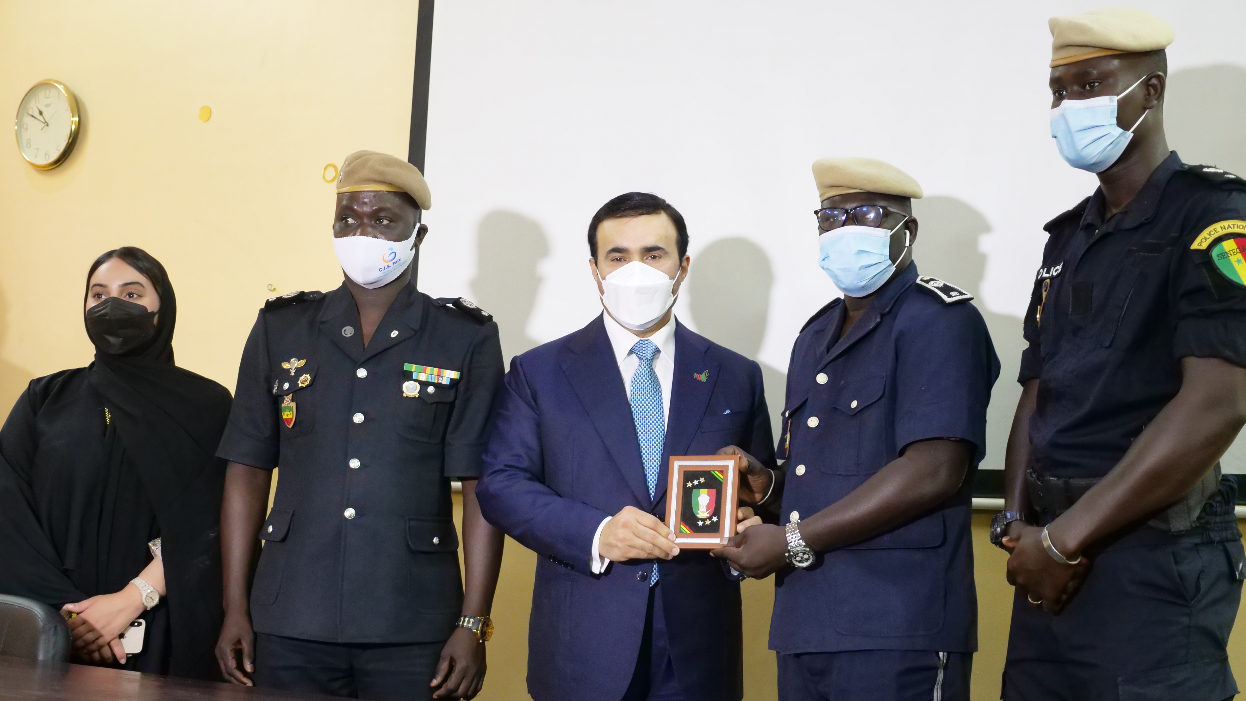 Le  Général Ahmed Nasser Al-Raisi, candidat à la présidence de Interpol, en visite à Dakar. Voici les images