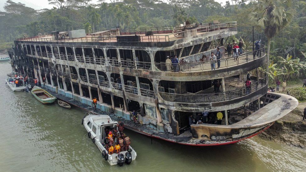 Incendie d'un ferry au Bangladesh : des dizaines de morts près de Jhalakathi