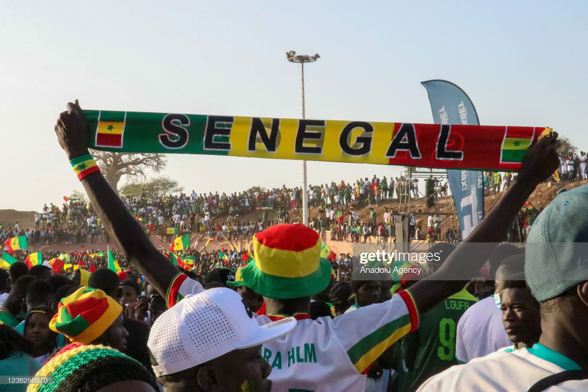 Photos - Can 2021 / Après le sacre : L’effervescence au niveau des supporters sénégalais à Dakar