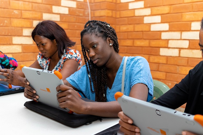 Numérique - Appui à la formation et à l’autonomie des femmes : A Ngaparou, Orange et Sonatel offrent une 3e Maison Digitale