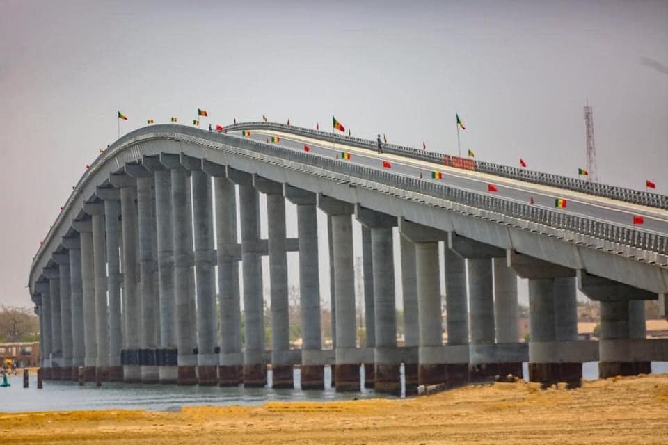 Le Président Macky SALL a inauguré ce samedi le Grand Pont à péage de Foundiougne.