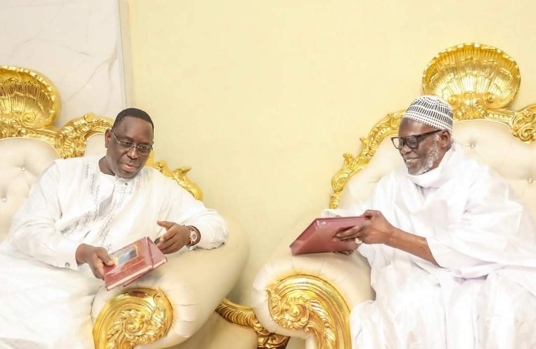 Touba: Macky Sall reçu nuitamment par Serigne Mountakha (Photos)