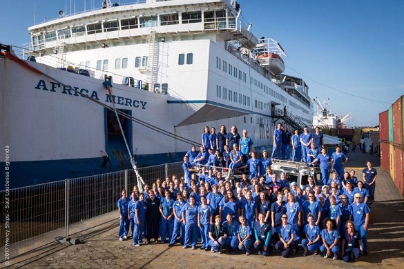 Le plus grand navire hospitalier à Dakar en mai