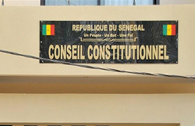 Recours : Incohérences notées dans les décisions du Conseil constitutionnel