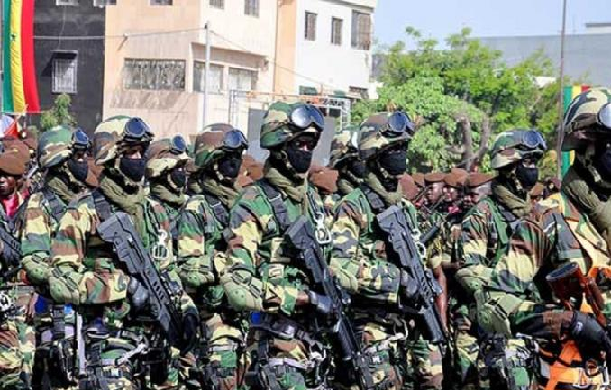 Maintien de l’ordre : des militaires ont-ils été formés pour casser du manifestant ?