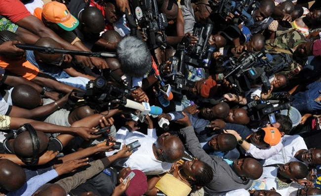 Législatives au Sénégal: RSF dénonce une inquiétante escalade des menaces verbales et physiques contre les journalistes