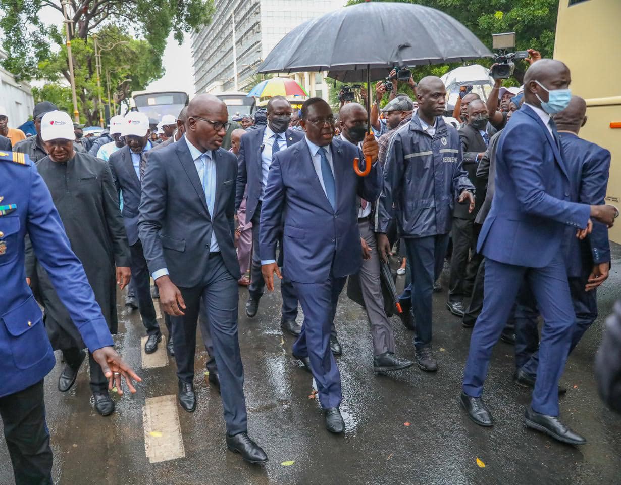 Dakar Dem Dikk : Macky Sall réceptionne un lot de 33 bus