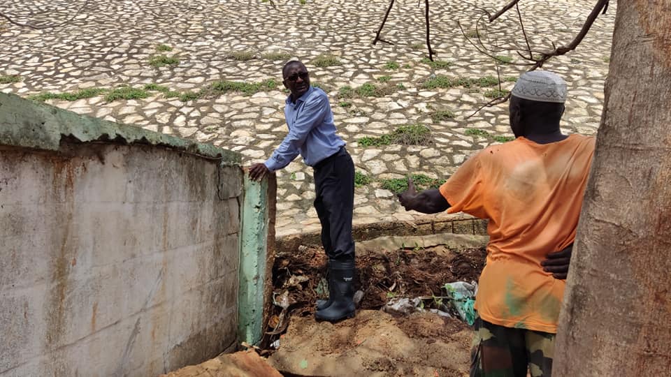 Affaissement d'un muret au cimetière de Ouakam : Le maire Abdoul Aziz Gueye sur les lieux, promet une exécution rapide des travaux