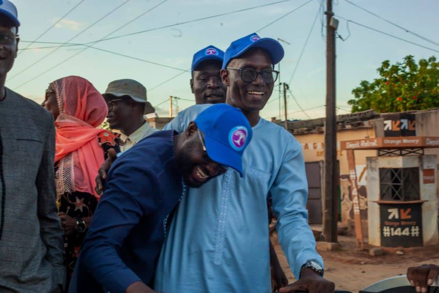 La coalition Aar Sénégal était hier à Bambey, Diourbel, Mbacké et Touba (Photos)